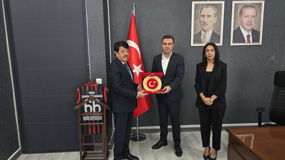 Sarıkaya'da Dünya Nüfus Günü Kapsamında Kaymakam Mubin Demirkıran'a Anlamlı Ziyaret