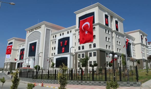 Yozgat Valiliği'nden 15 Temmuz İçin Bayrak Asma Çağrısı: Ev ve İş Yerleri Bayraklarla Süsleniyor