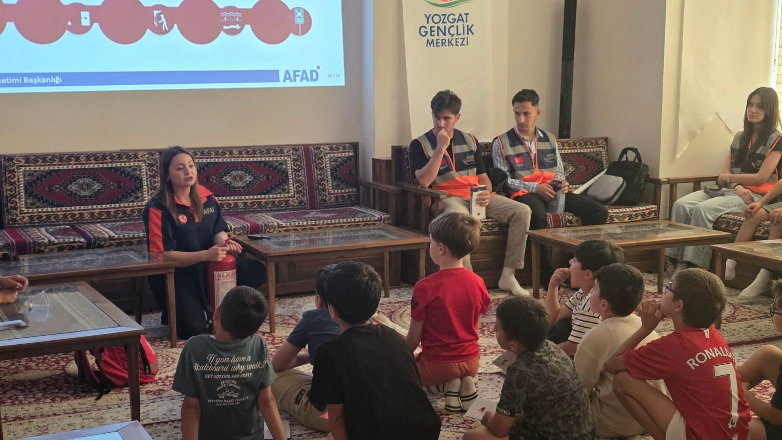 Yozgat AFAD'dan Gençlik Merkezi'nde Afet Farkındalık Eğitimi