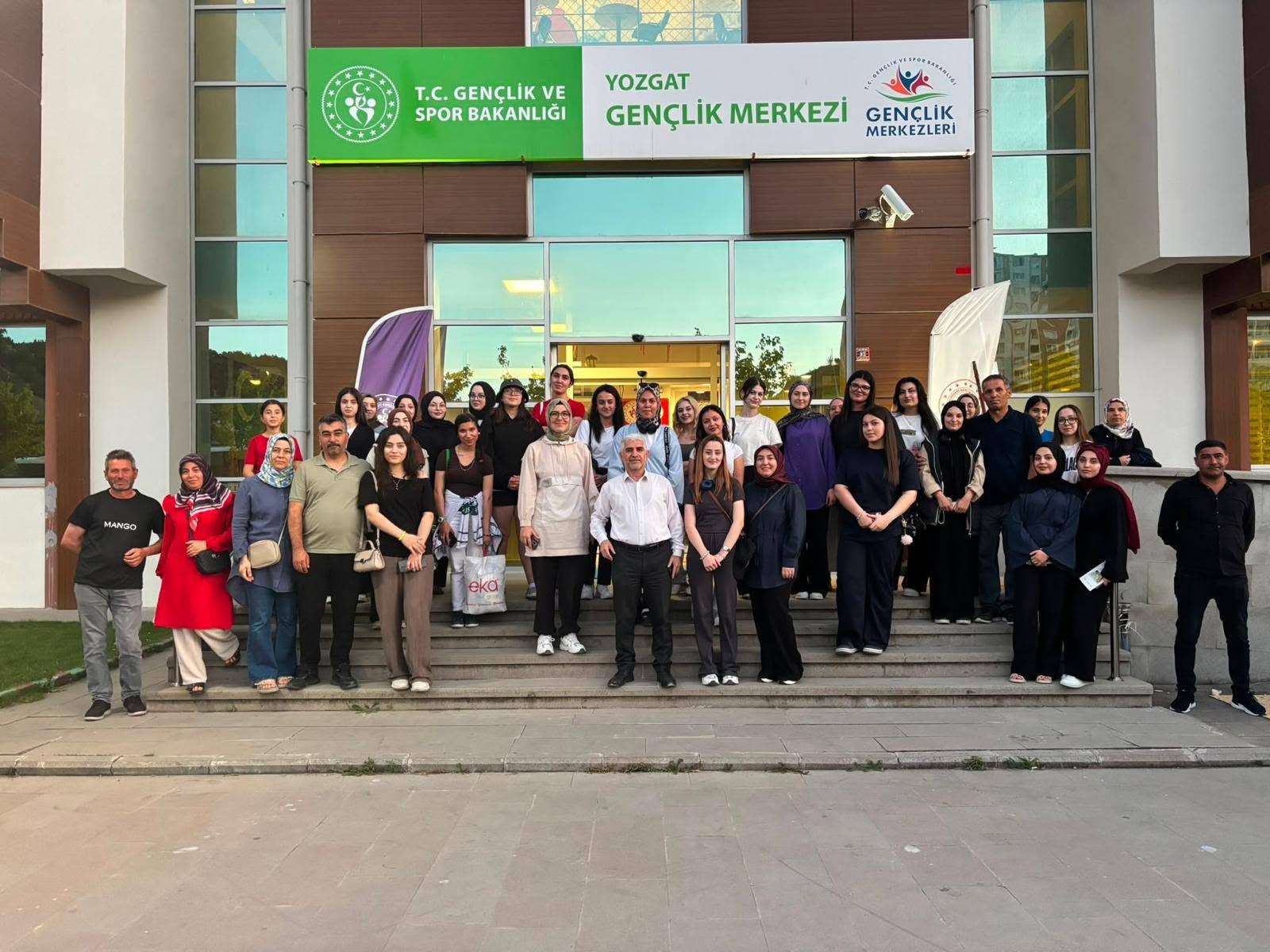 Yozgatlı Gençler Ulusal Gençlik Kampları İçin Yola Çıktı
