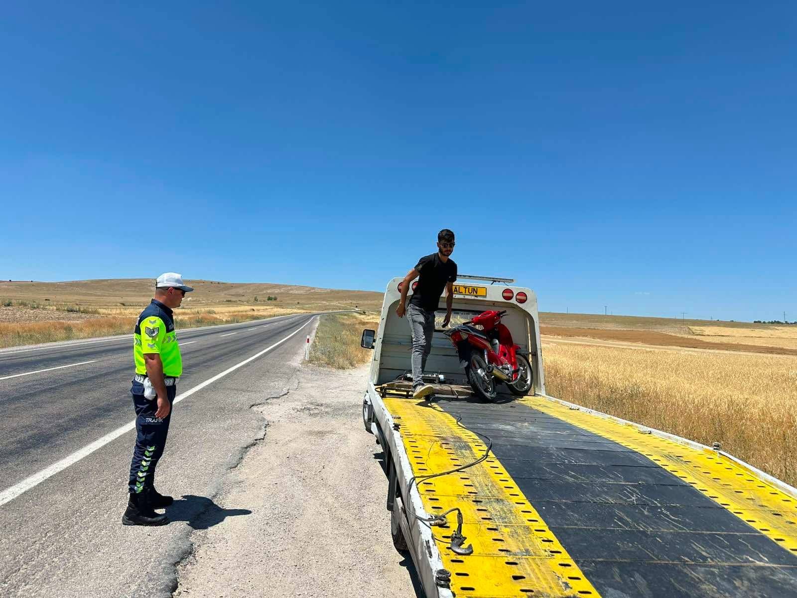 Trafikte Kural Tanımayanlara Sert Darbe! Araçlar Men Edildi, Cezalar Kesildi