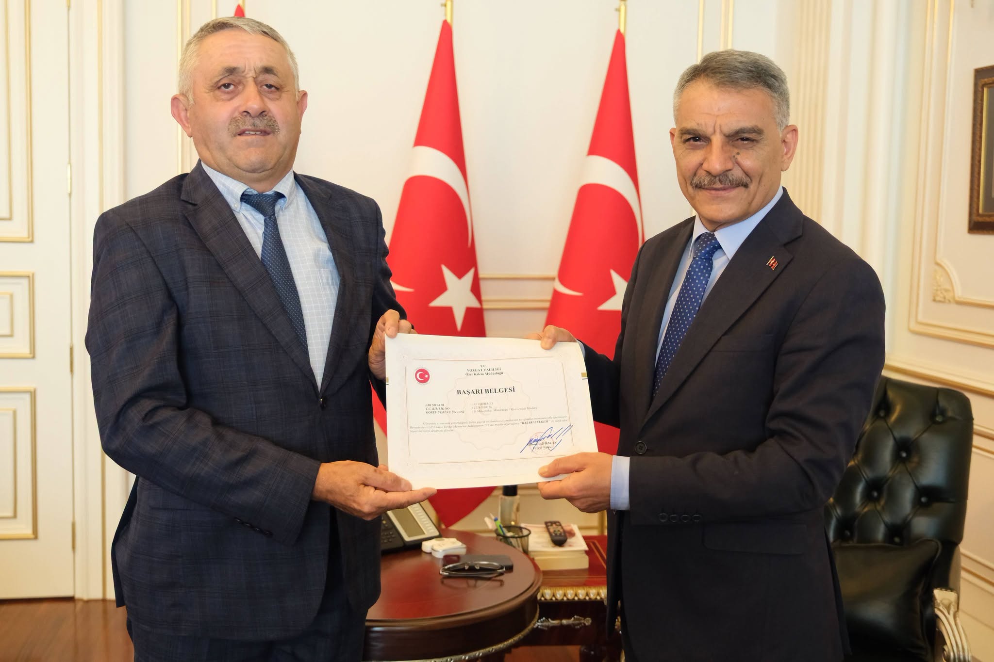 Başarı Belgesiyle Emekliliğe Uğurlandı