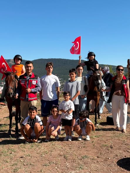 Şehit ve Gazi Çocukları Ata Sporu Binicilikle Unutulmaz Bir Gün Yaşadı