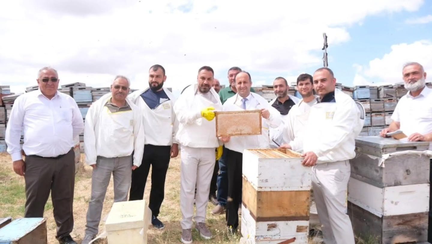 Sorgun'da İlk Bal Hasadı Yapıldı