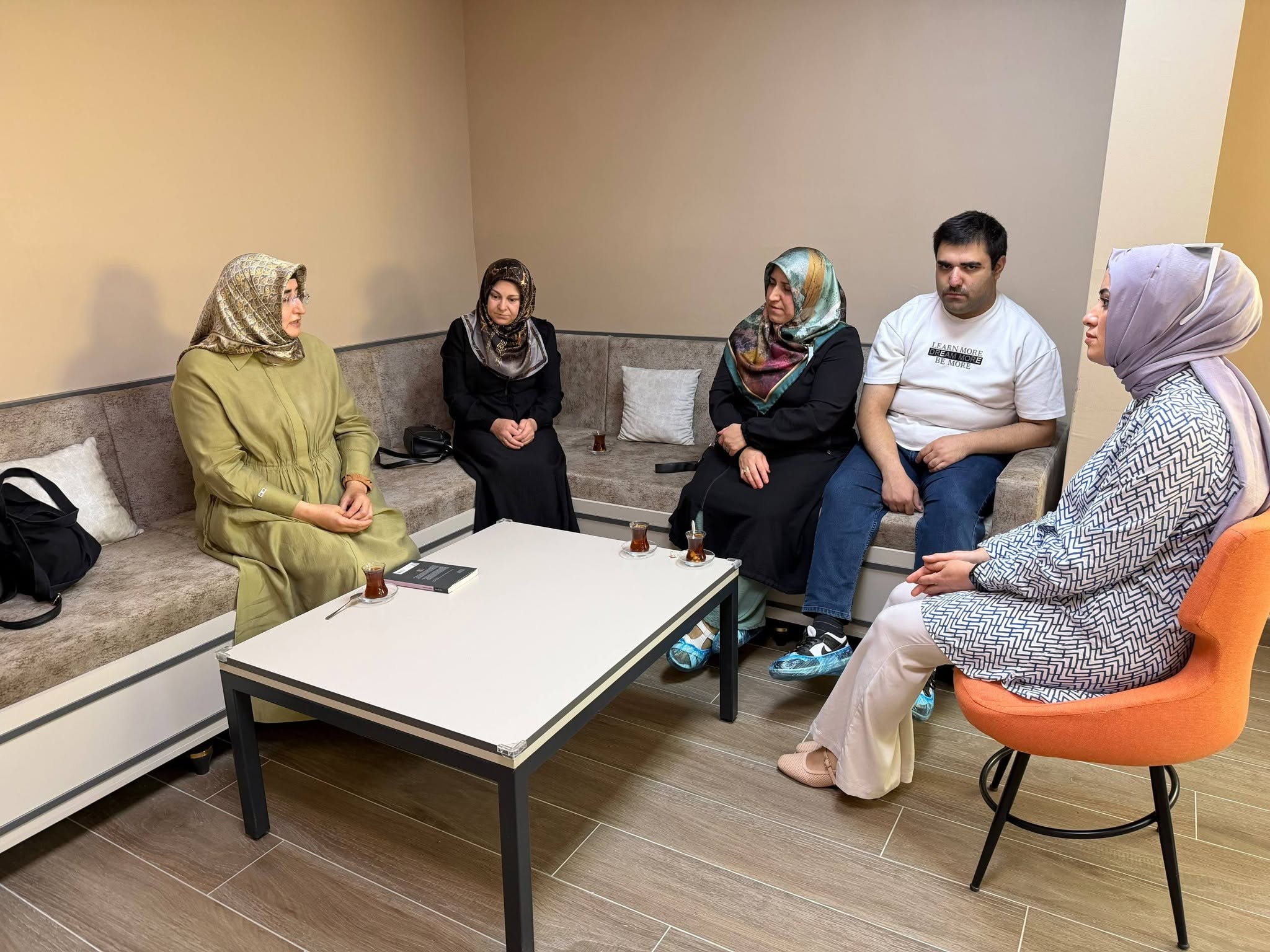Birlikte Güçlüyüz Yaşam Merkezi'nde Annelere Manevi Destek Programı