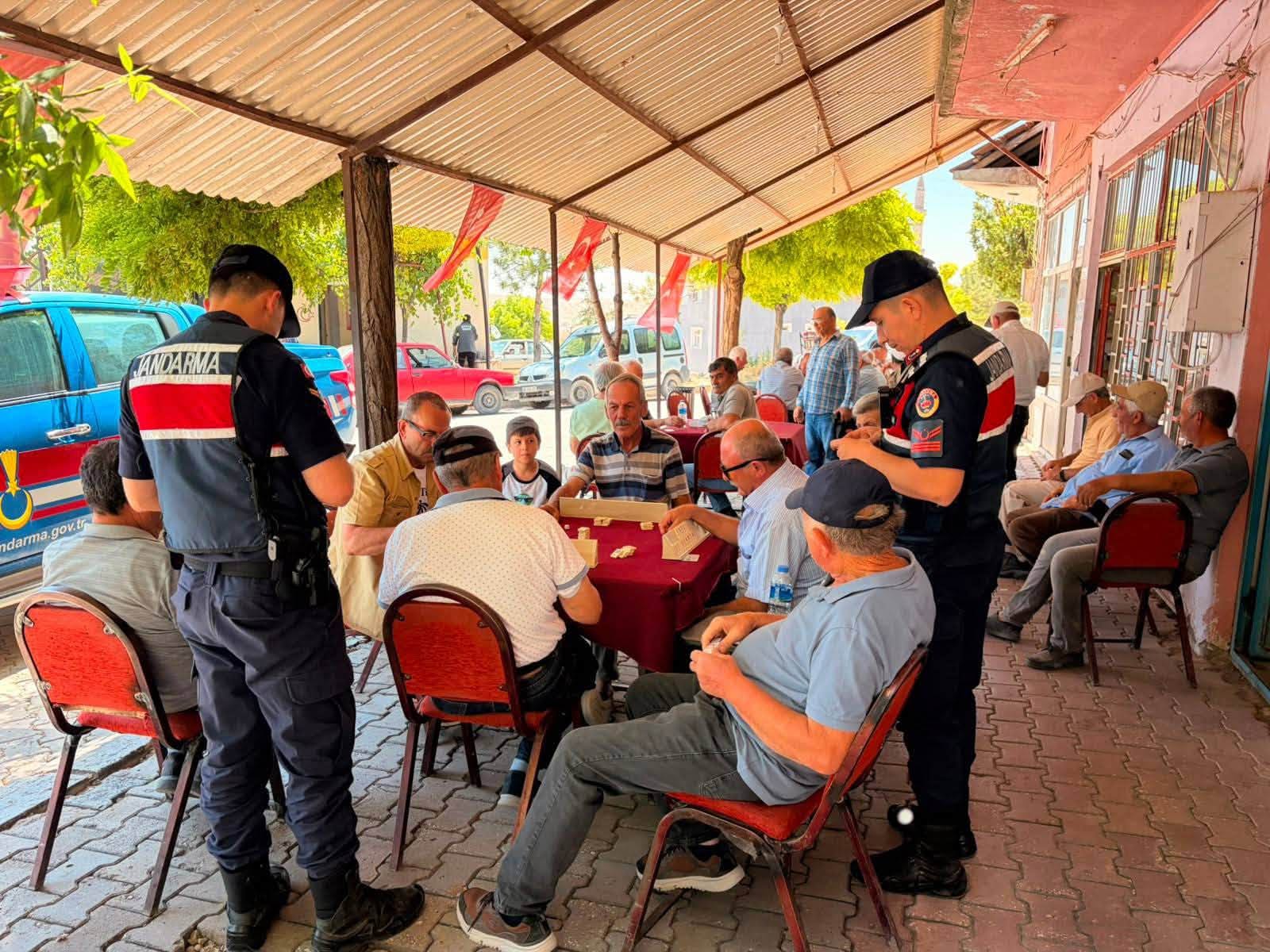 Yenifakılı Jandarması'ndan Anız Yangınlarına Karşı Seferberlik
