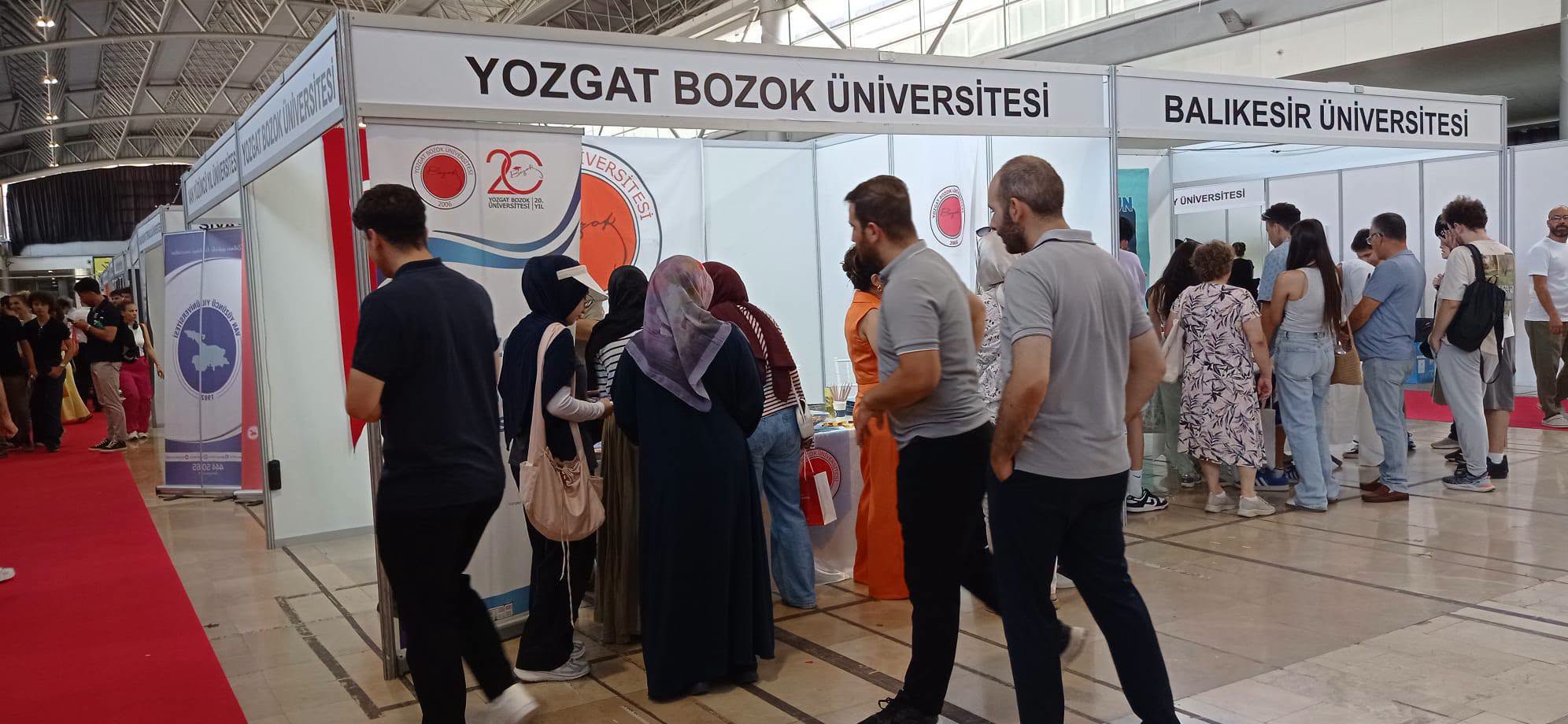 Yozgat Bozok Üniversitesi Bursa Tercih Fuarı'nda Aday Öğrencilerle Buluştu