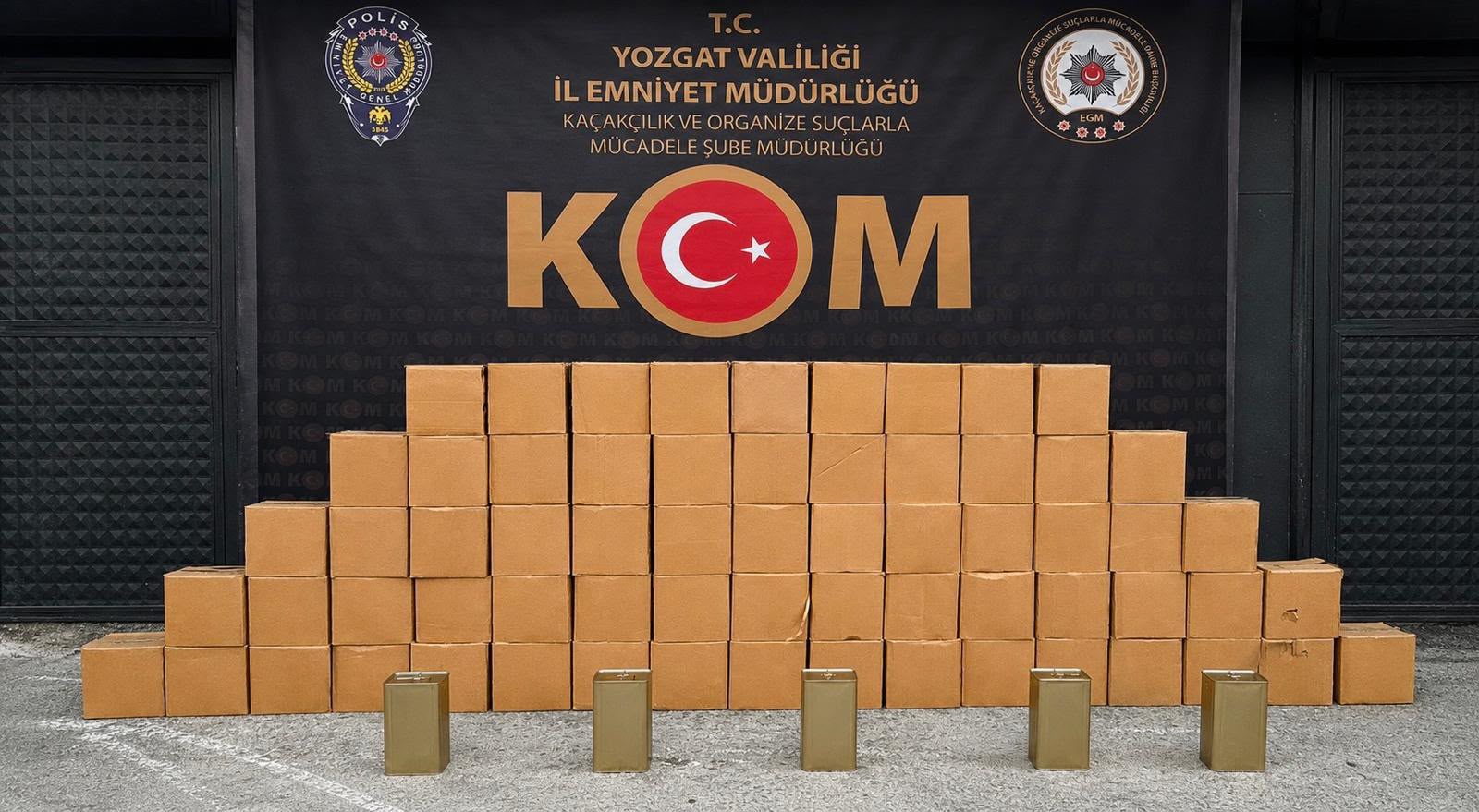 Yozgat'ta Halk Sağlığını Tehdit Eden Operasyon! 1 Ton 400 Litre Kaçak Yağ Ele Geçirildi