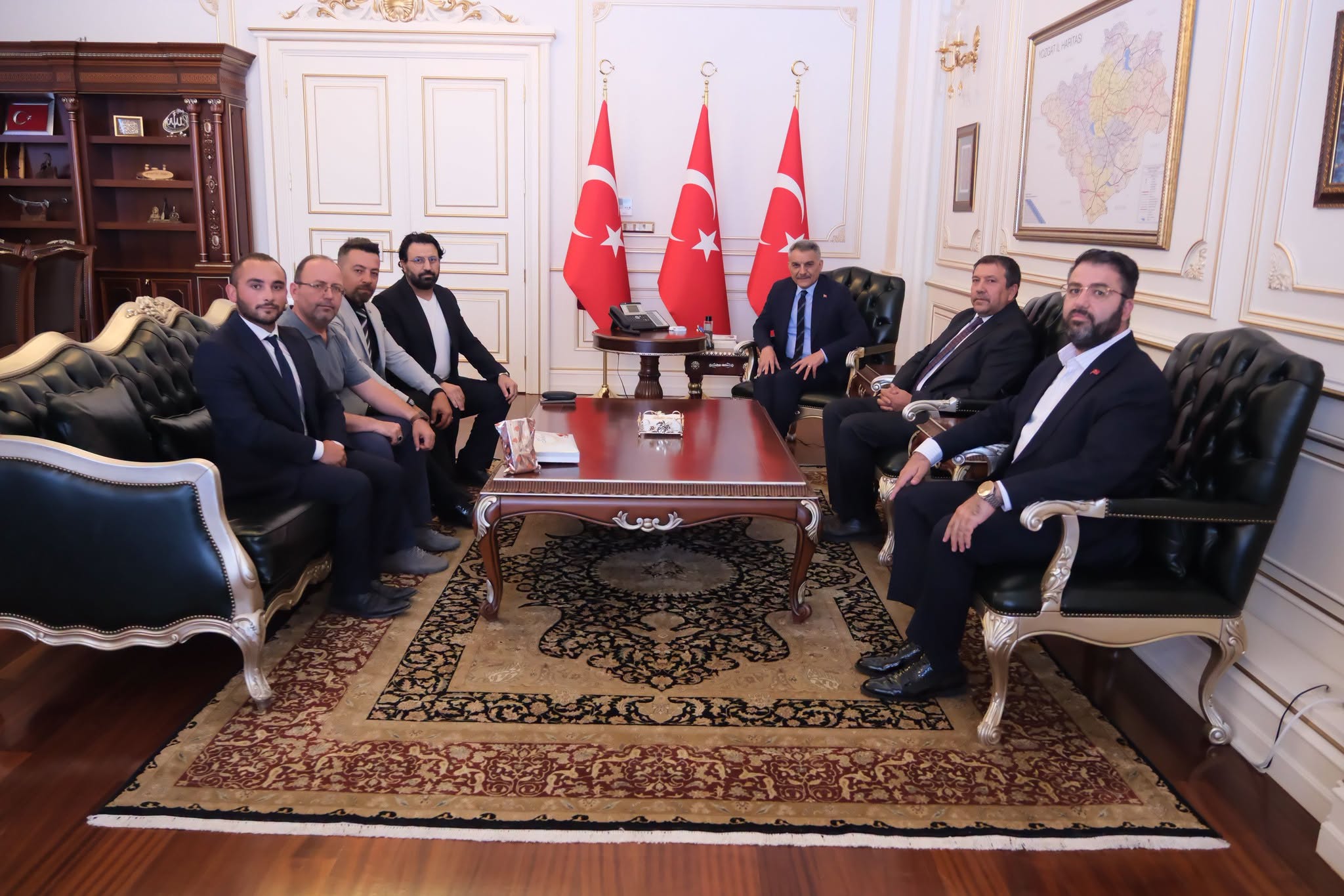 Türk Diyanet Vakıf-Sen Yönetiminden Vali Mehmet Ali Özkan'a Nezaket Ziyareti