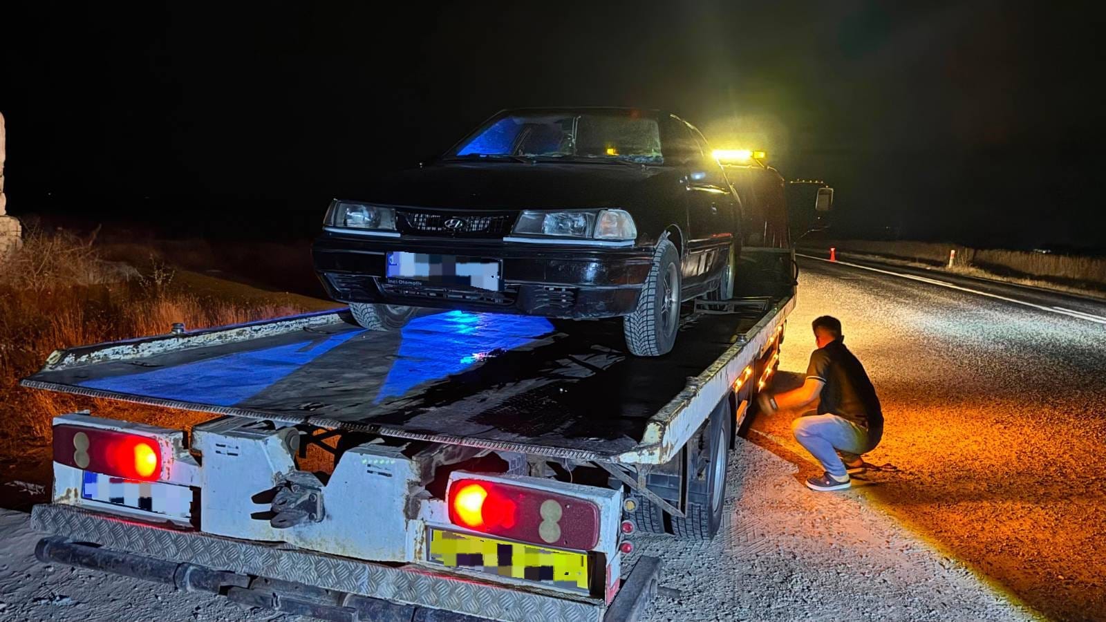 Yenifakılı'da Jandarma Denetiminde Hacizli Araç Yakalandı
