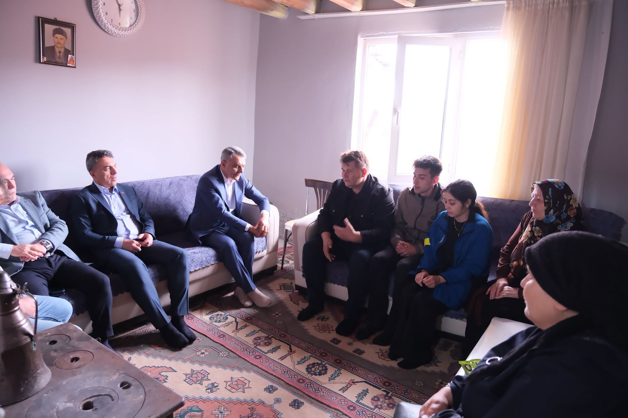 Vali Mehmet Ali Özkan'dan Esengin Ailesine Taziye Ziyareti