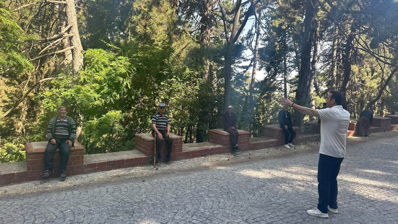 Çamlık'ta Sağlık Dolu Buluşma: Huzurevi Sakinleri Doğayla İç İçe Moral Depoladı