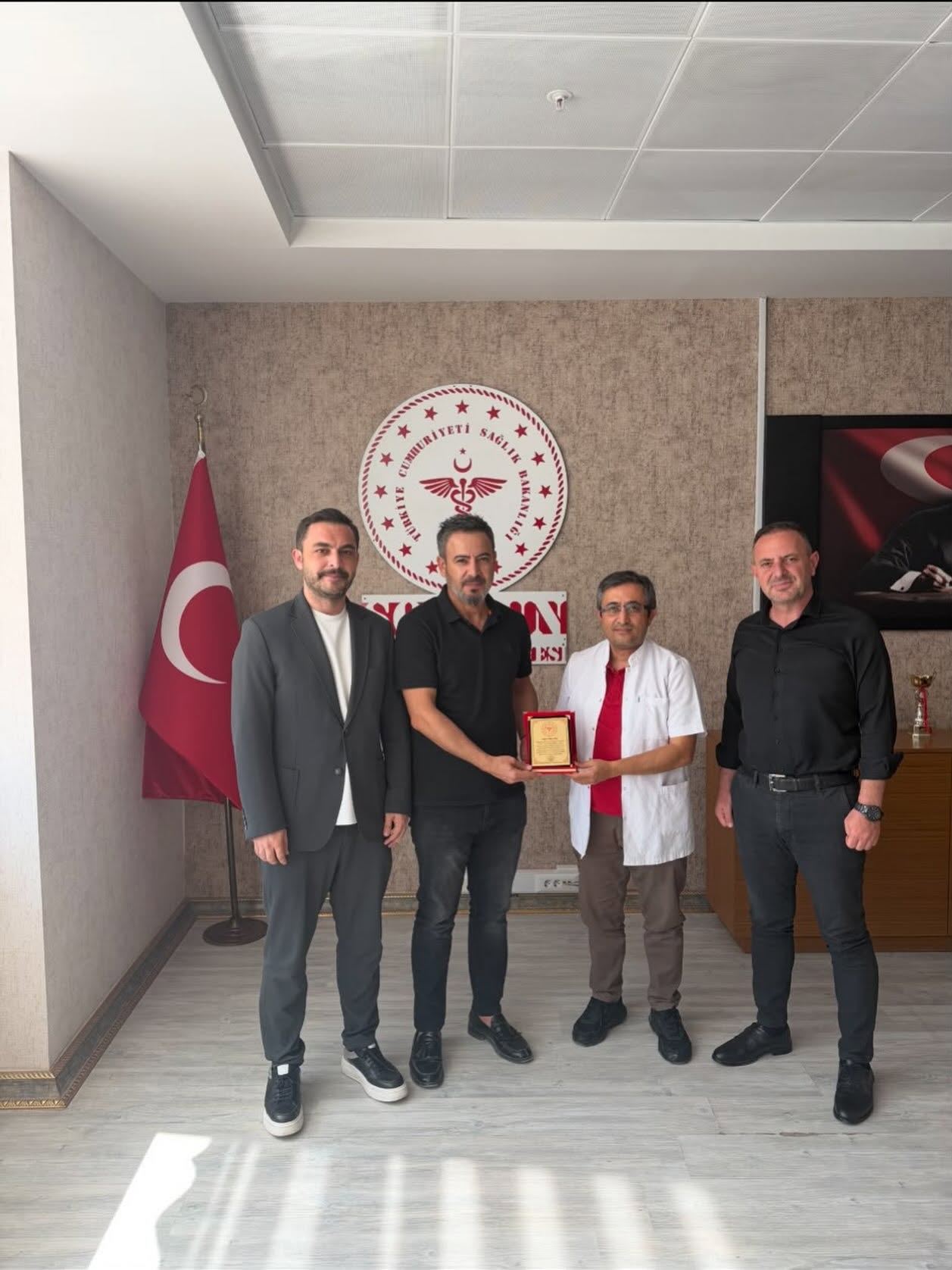 Sorgun Devlet Hastanesi’ne Anlamlı Destek! Hayırsever İş İnsanı Özgür Ataç’tan Sağlığa Katkı