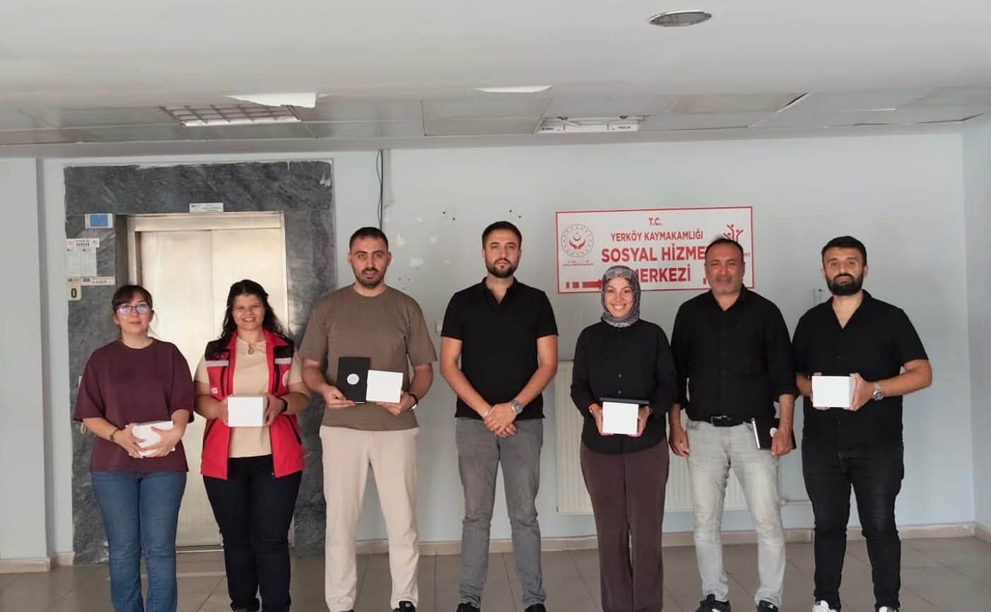 Yerköy Sosyal Hizmet Merkezi’nde Özverili Personele Anlamlı Teşekkür