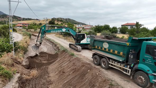 Aydıncık’ta Kalkancık Deresi İçin Temizlik Seferberliği