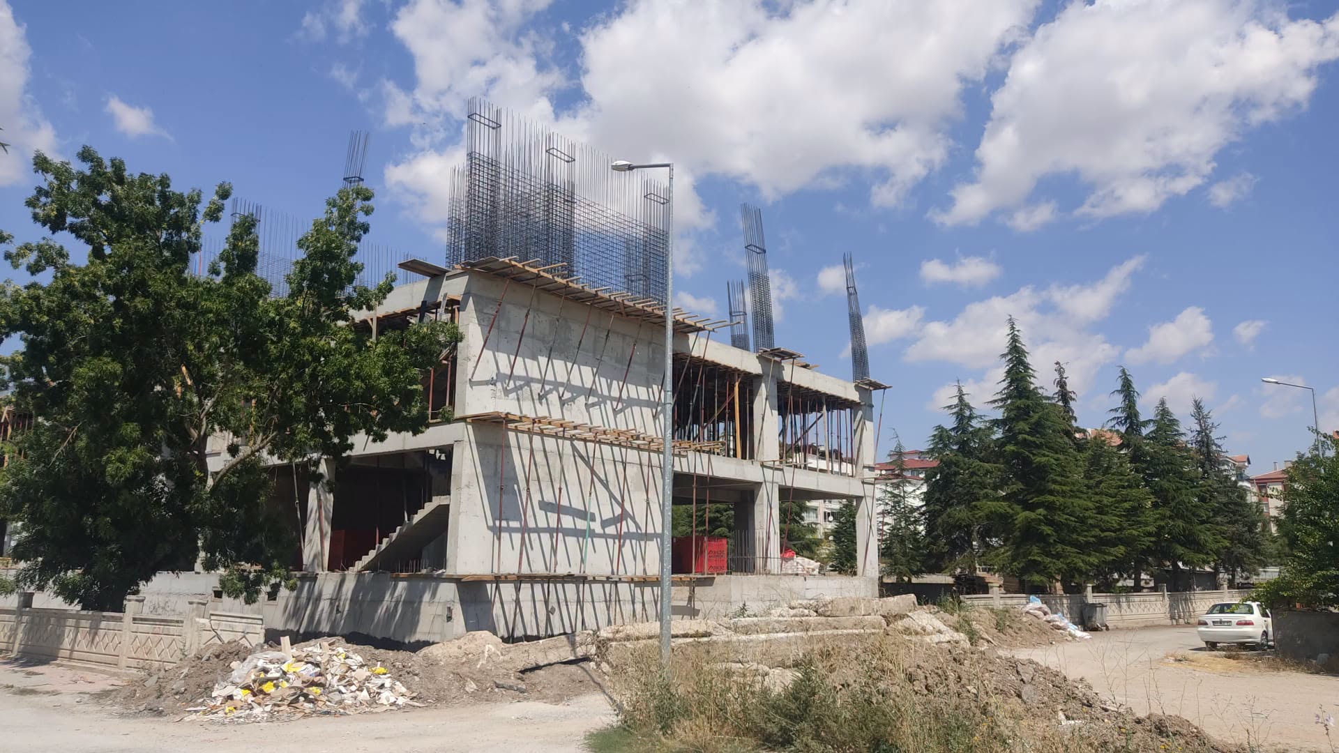 Sorgun’da 32 Derslikli Yeni Okul İçin Çalışmalar Hız Kazandı