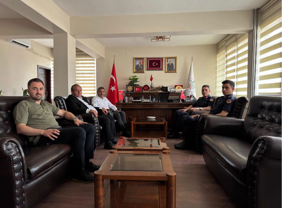 Jandarma Komutanı Yalınkılıç’tan Aydıncık Belediyesi’ne Ziyaret