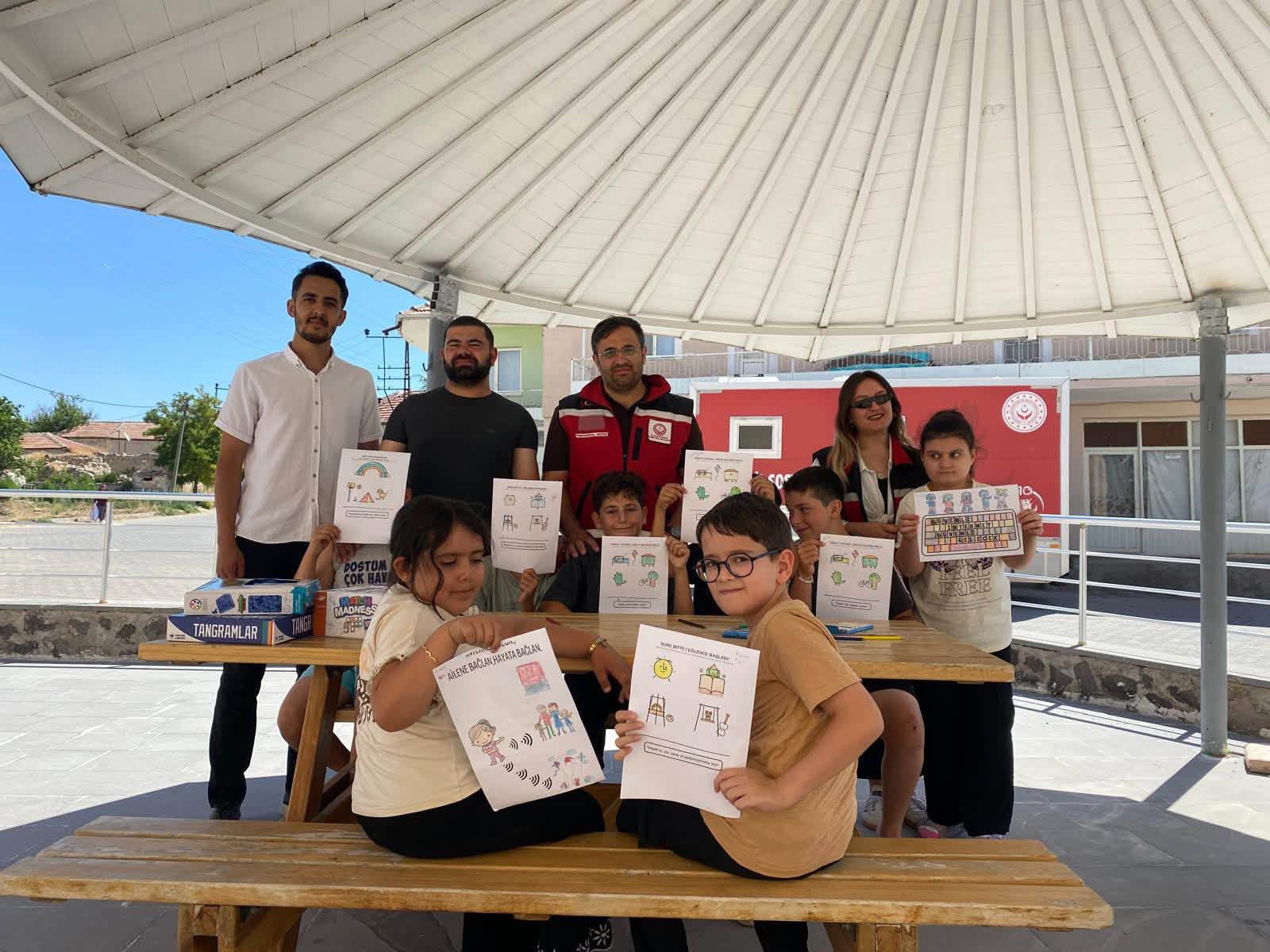 Mobil Sosyal Hizmet Aracı Çayıralan ve Yenifakılı’da Sahaya İndi