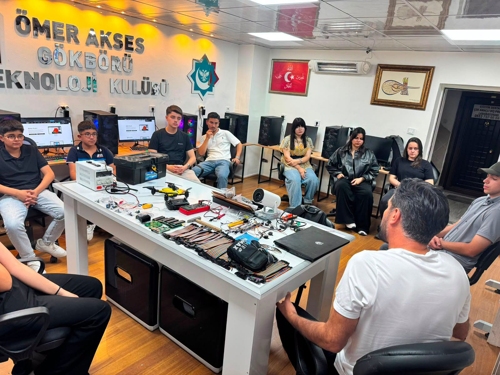 Yozgat Ülkü Ocakları’nda Gençlere 3D Yazıcı Eğitimi