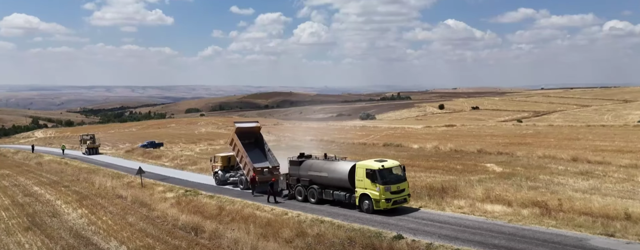 Şefaatli Ekinciuşağı Köyünde 2 Kilometrelik Yol Yenilendi