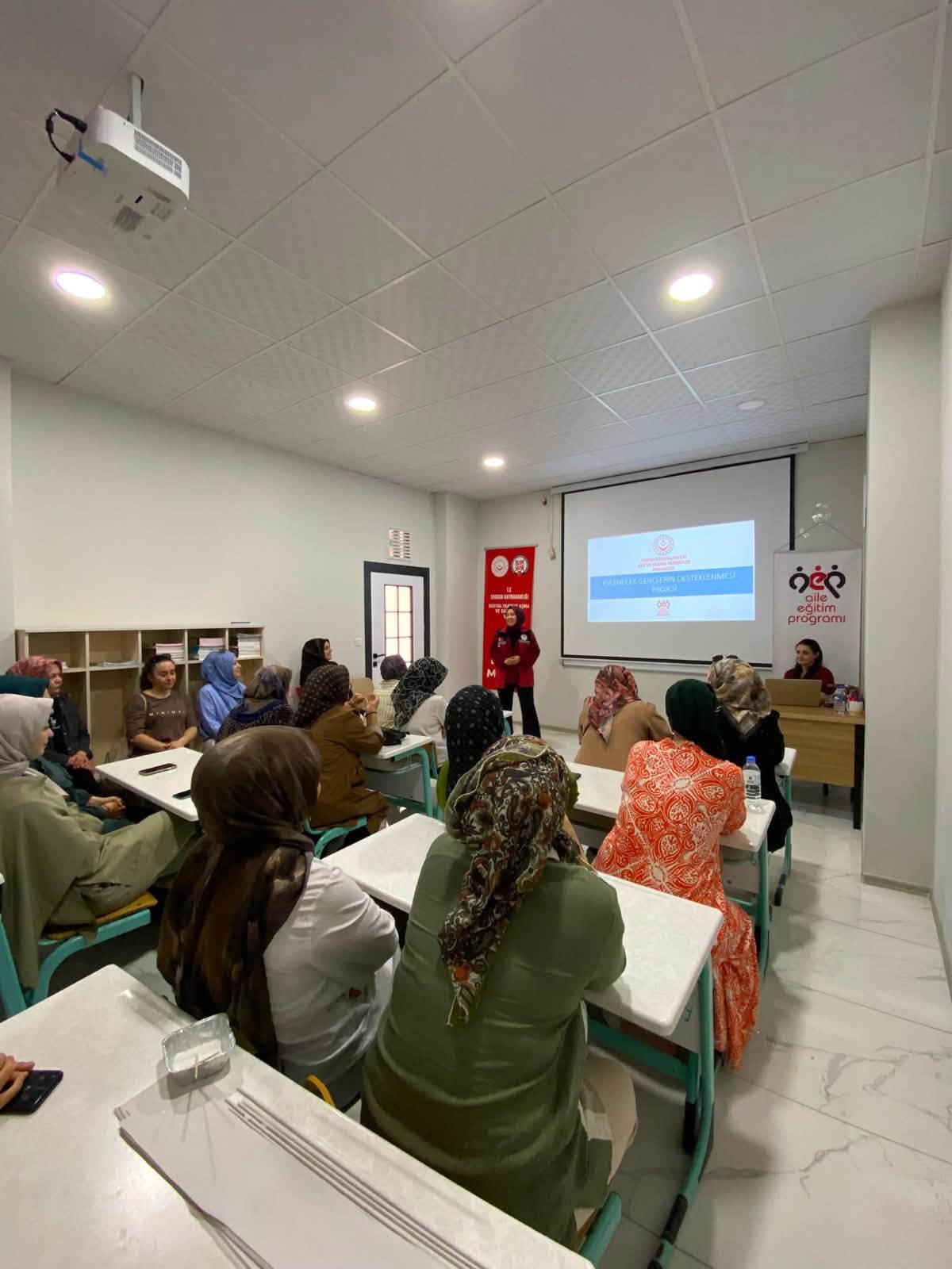 Yozgat’ta Gençlere Evlilik Öncesi Eğitim ve Destek Kredisi Anlatılıyor