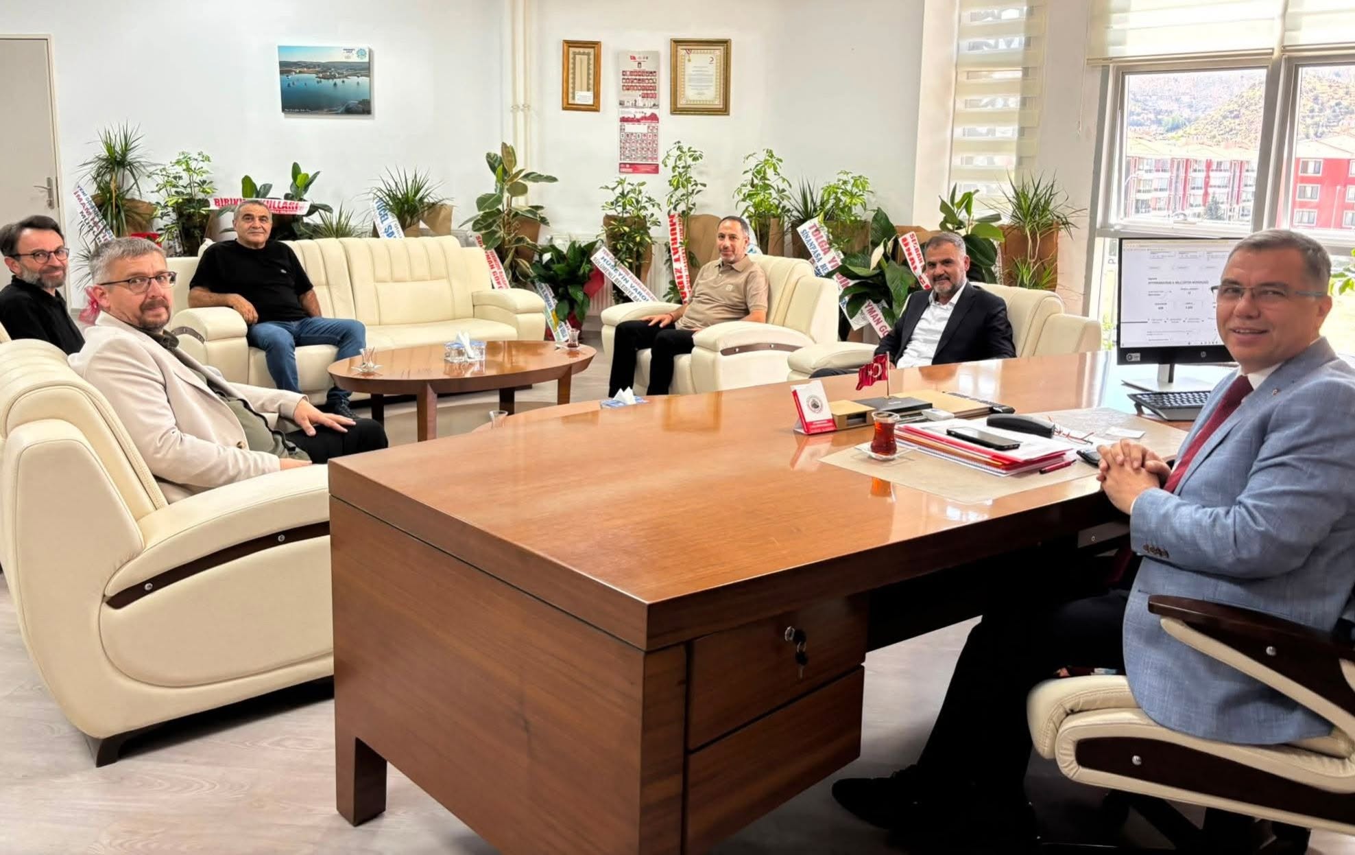 Eğitim-Bir-Sen Yozgat’tan İsmail Altınkaynak’a Hayırlı Olsun Ziyareti