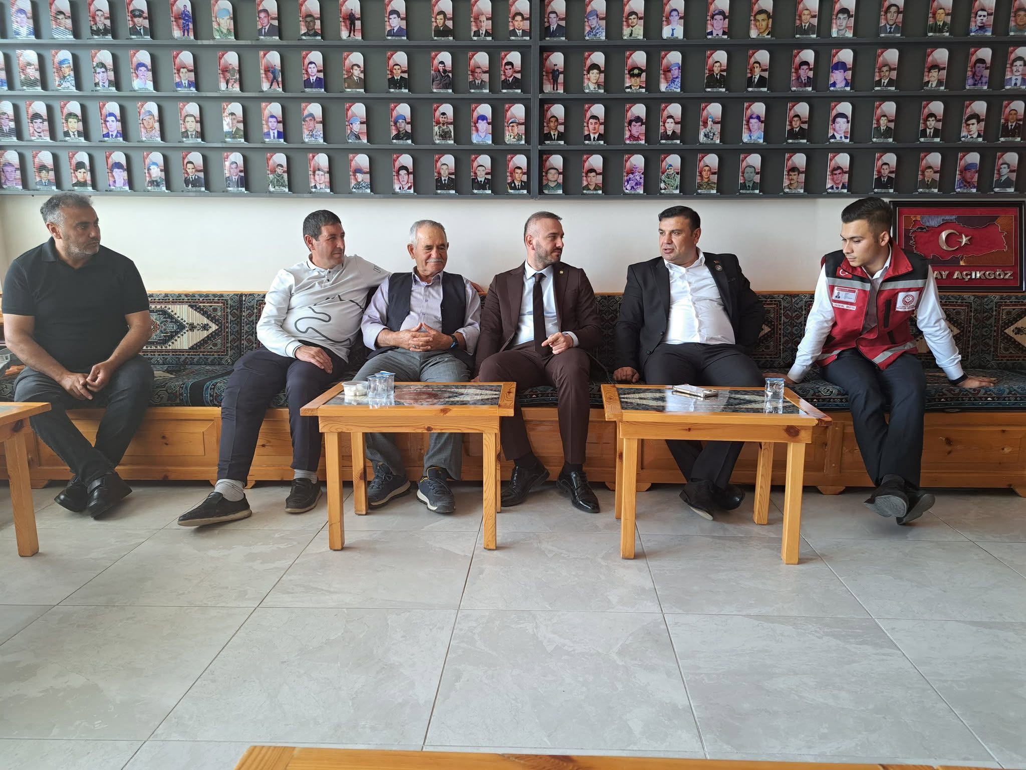 İl Müdürü Alper Alp’ten Şehit Aileleri ve Gazilere Anlamlı Ziyaret