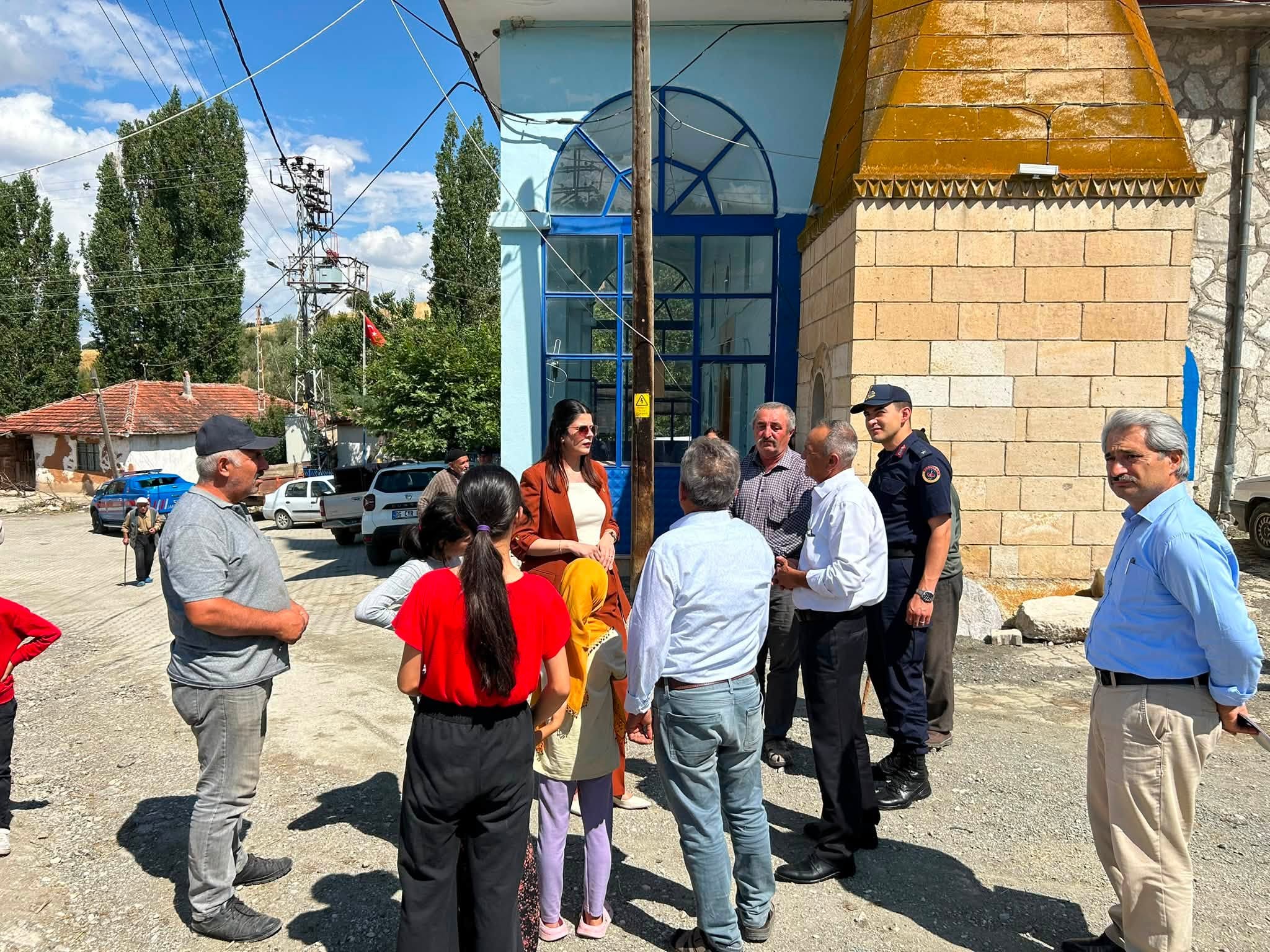 Aydıncık’ta Köylerin Nabzı Tutuldu: Kaymakam Büyükuçar Talepleri Yerinde Dinledi