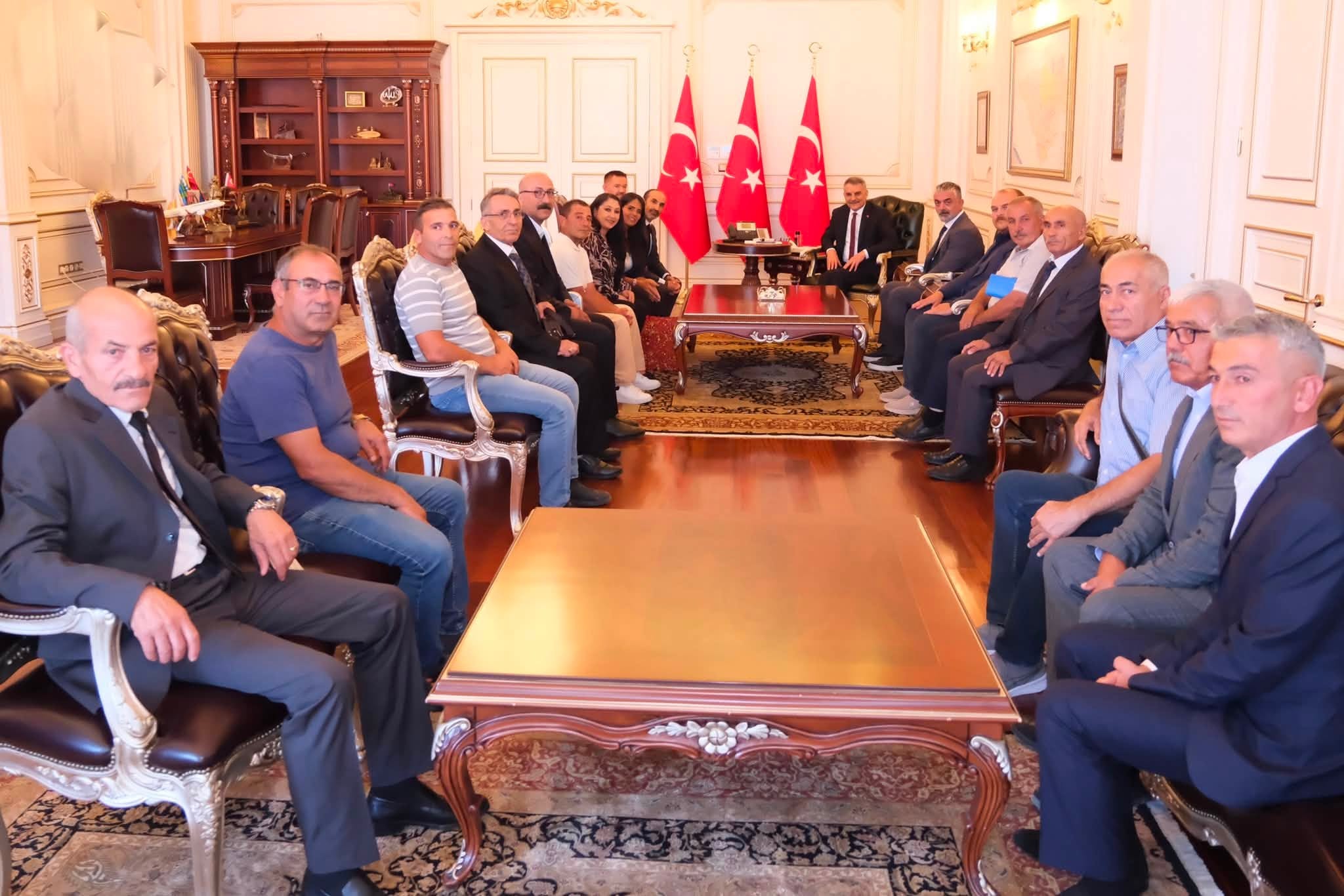 Çağdaş Yozgatlı Dernekler Federasyonundan Vali Özkan’a Ziyaret