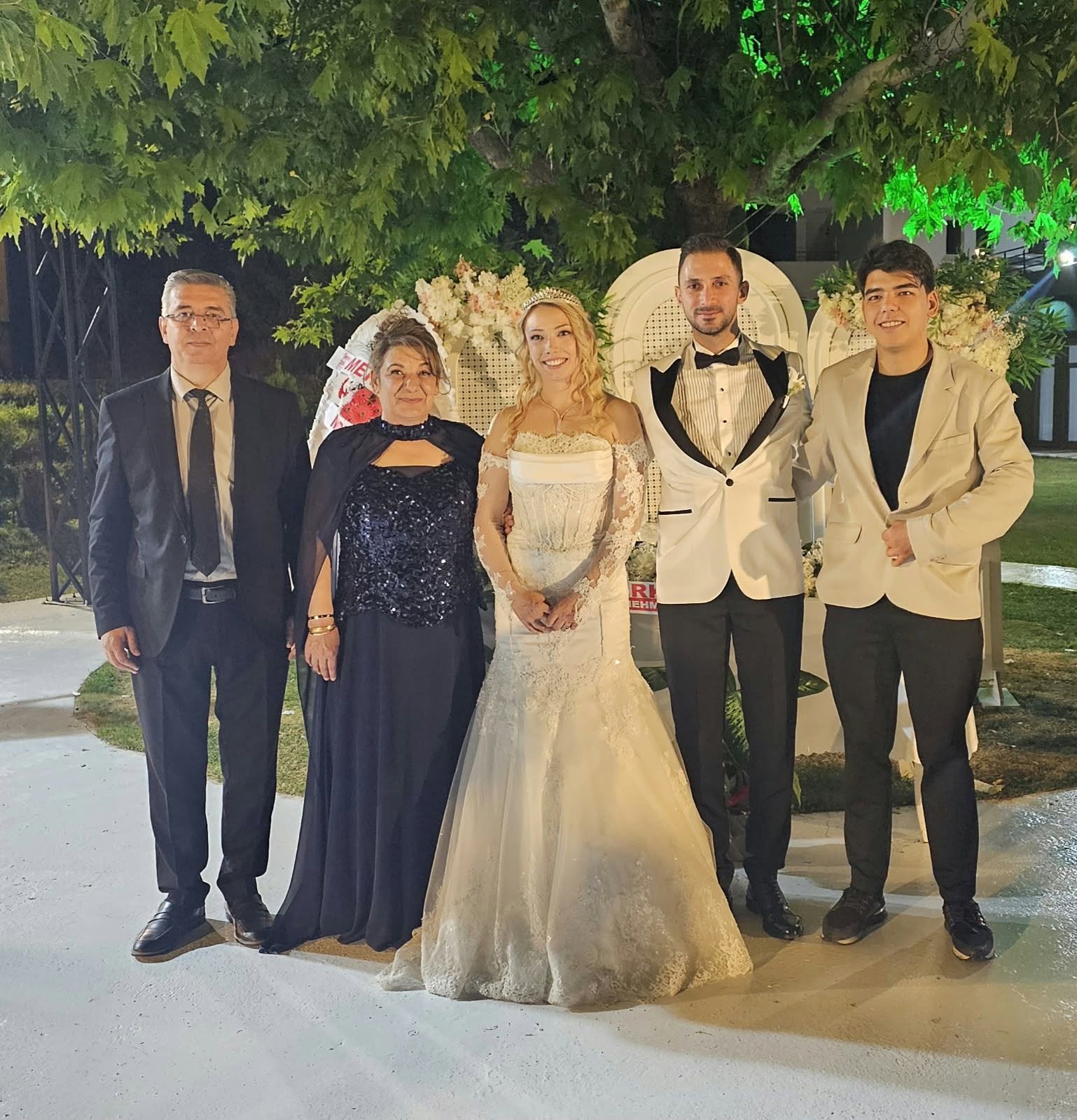 Melike Buse ve Furkan Yasin’in Mutluluğu Galata Çamlık Hotel’de Taçlandı