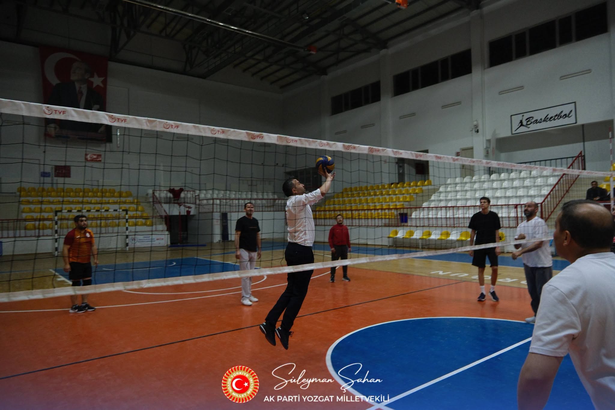 Milletvekili Şahan Sorgun’da Teşkilatla Voleybol Maçında Ter Döktü