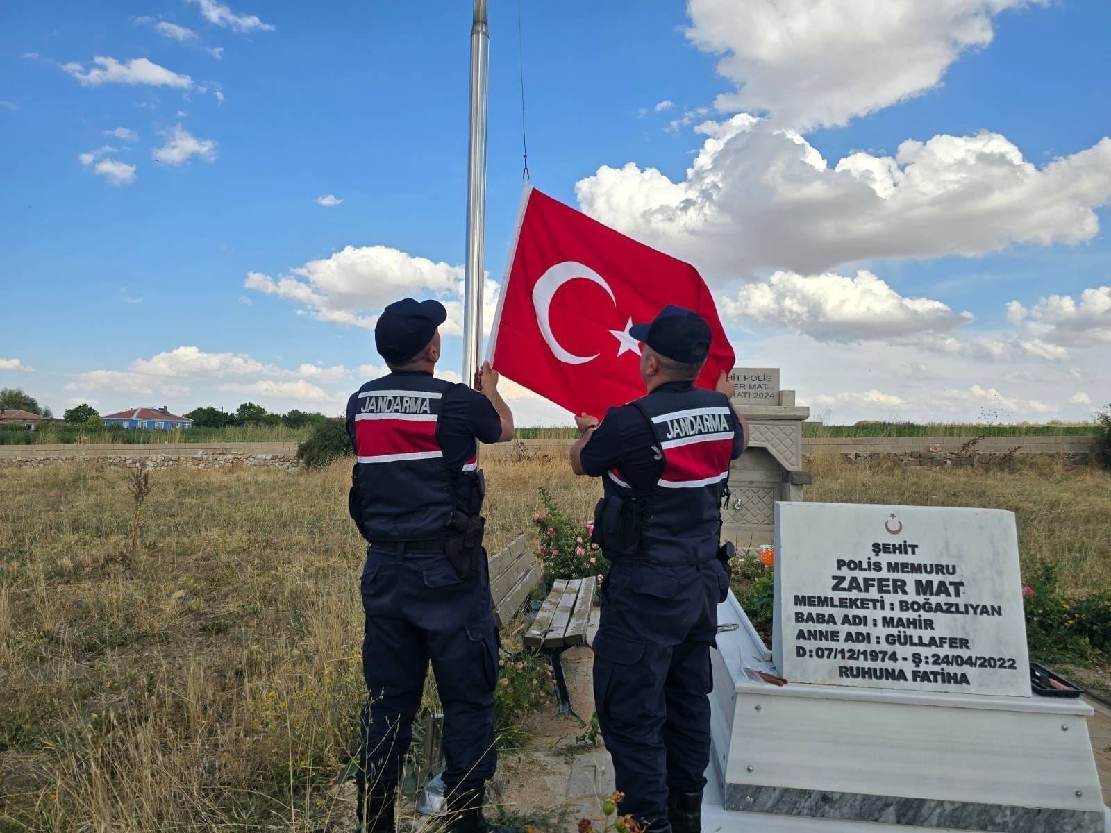 Boğazlıyan’da Şehit Polis Memuru Zafer Mat’ın Mezarı Yenilendi