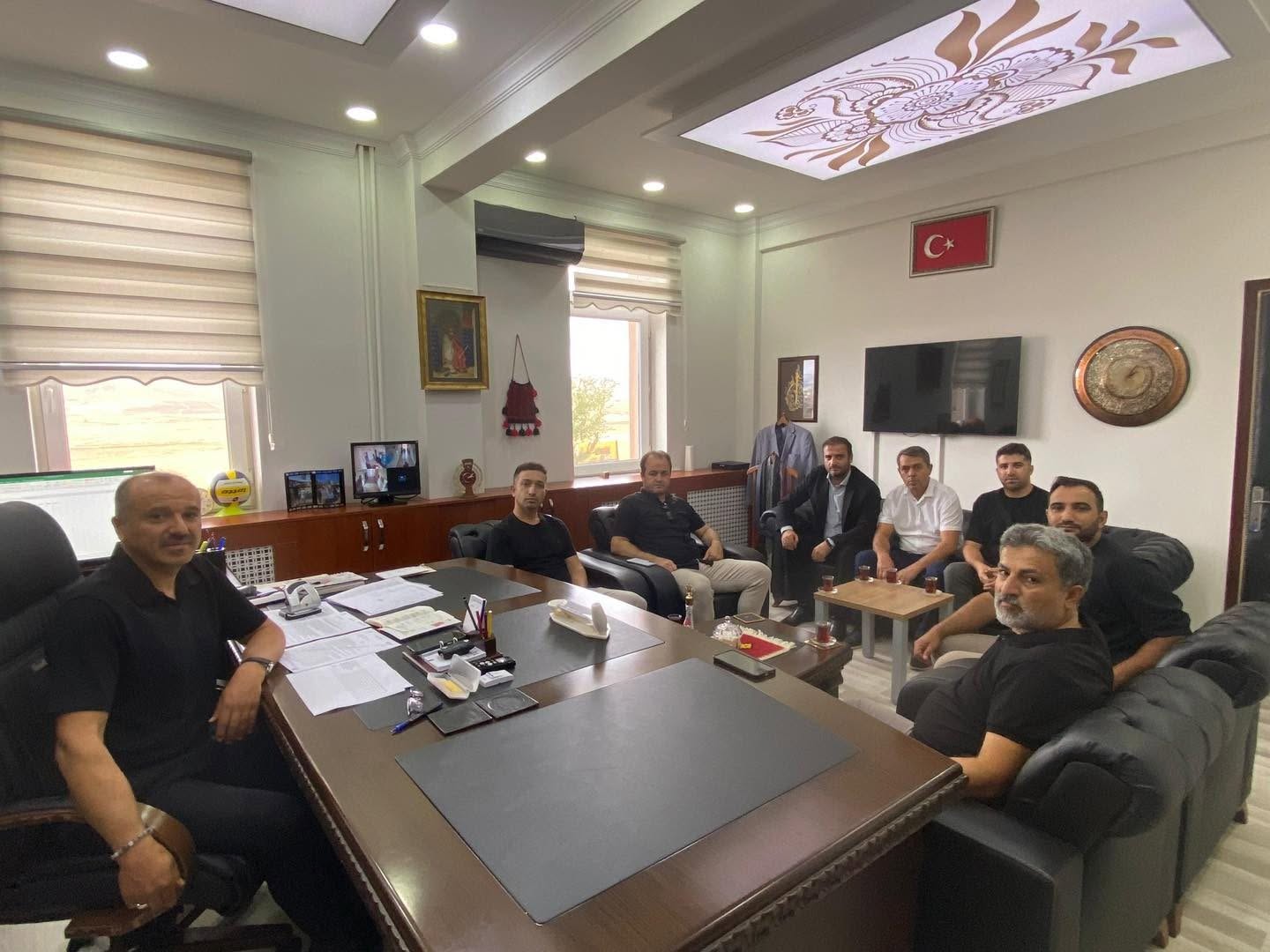 Saraykent’te Yeni Eğitim Yılı Öncesi Okul Müdürleriyle Kritik Toplantı