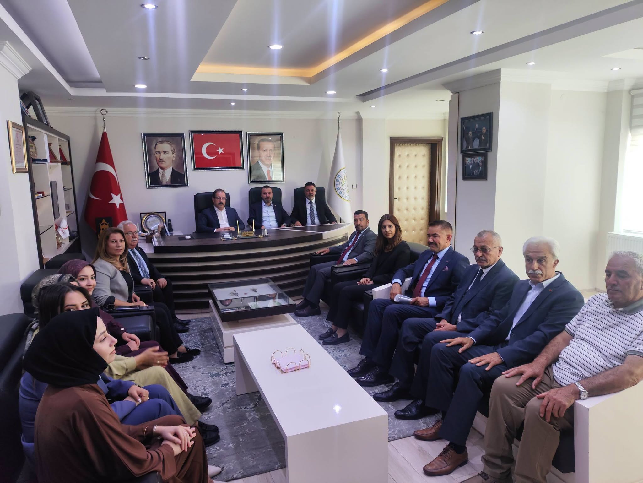 Milletvekilleri Yerköy’de Belediye Çalışmalarını Masaya Yatırdı