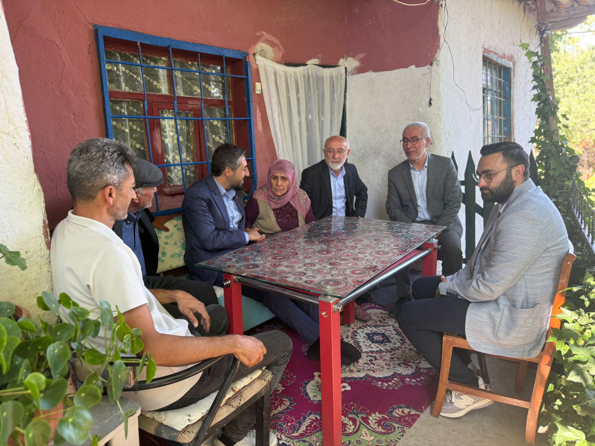 AK Parti’den Lök Köyü’ne Ziyaret: “Adım Adım Yozgat İçin Çalışıyoruz”