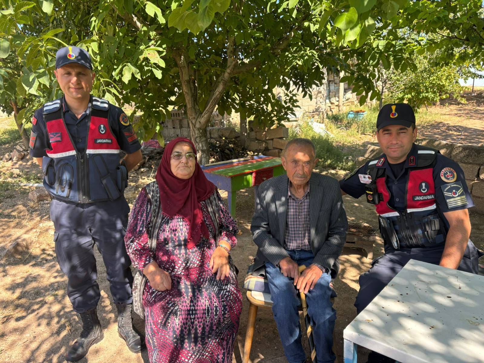 Boğazlıyan Jandarmasından Şehit Ailelerine Anlamlı Ziyaret